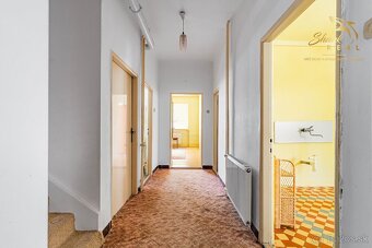 TOP PONUKA, TOP CENA Veľkometrážny rodinný dom blízko centr - 14