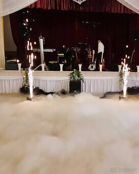 Plazivý dym a studene iskry, tanec v oblakoch - 14