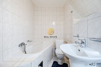 Na predaj väčší 2i byt 63m2 v tichej lokalite Nitra-Chrenová - 14