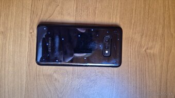 Samsung Galaxy S10e - 14