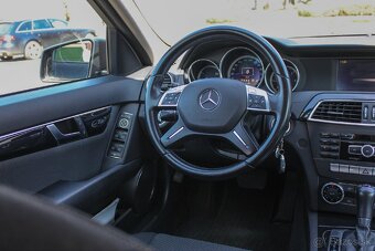 Mercedes-Benz C trieda Sedan 220 CDI - 14