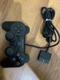 Predám PLAYSTATION 2 slim - 14