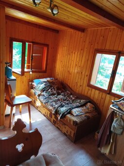 Záhrada s chatkou. Kalsove PB - 14