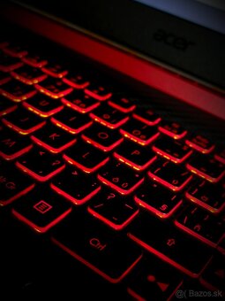 Acer nitro 5 an515-52 - 14