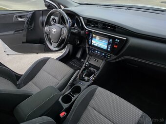 Toyota Auris 1,6 Benzin Automat Top Stav kúpene na Sk - 14