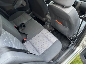 ŠKODA OCTAVIA (2004) 1,6 LPG - 14