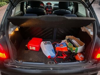 Peugeot 206 . 1,1 benzín/ 44KW 2005 - 14