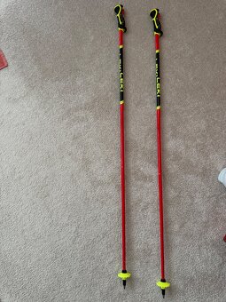 Predám KOMPLETNÚ lyžiarsku výbavu ATOMIC + LEKI - 14