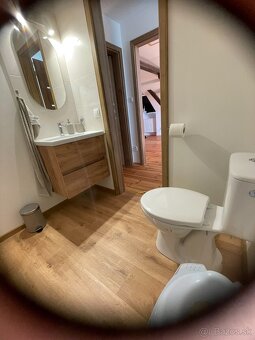 Zrekonštruovaný rodinný dom pripravený na nasťahovanie - 14