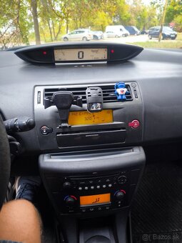 Predám Citroen C4 1.4i (65kw) 2009 - 14