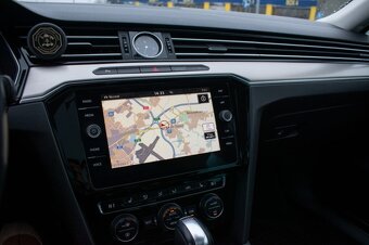 Volkswagen Passat Variant 2.0 BiTDI 240k Highline 4MOTION - 14