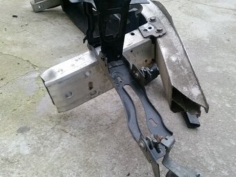 BMW F 30,31, F20, - 14