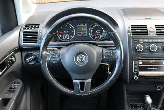 Volkswagen Touran 2.0 TDI Highline DSG - 14