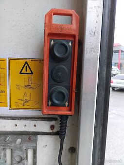 Prívesný vozík s hydraulickou rampou - 14