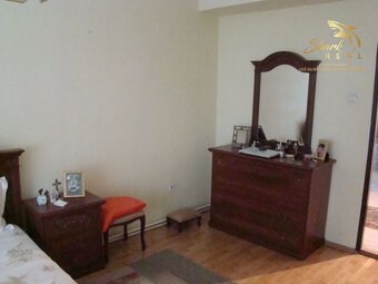 Na predaj luxusná rodinná vila - 14