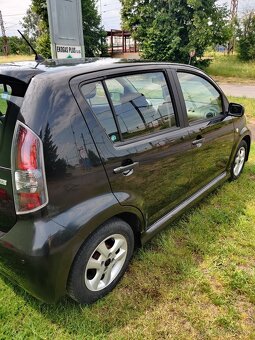 Daihatsu Sirion - 14