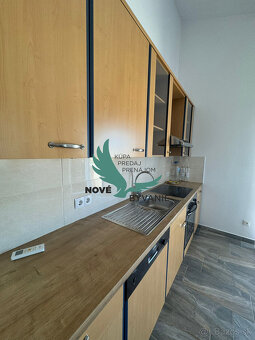 CHORVÁTSKO - EXKLUZÍVNE NA PREDAJ 4-IZBOVÝ APARTMÁN S VÝHĽAD - 14