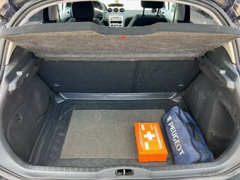 Peugeot 308 1.6 HDi diesel, 80kW, MT/6, rok:08.2008. - 14
