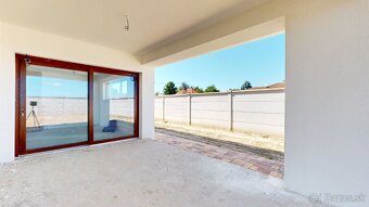 4 izbový rodinný dom tichej lokalite, parkovanie, oplotenie, - 14