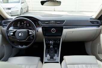 Škoda Superb Combi Panoráma - 14