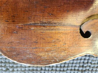 Husle 4/4, - 14