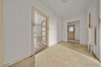 VEĽKÝ 4-IZB. BYT, PÔVODNÝ STAV, TEHLA, PARKING, OLBRACHTOVA - 14
