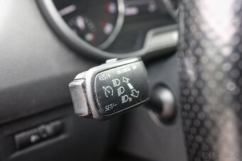Škoda Octavia Combi 1.4 TSI Elegance DSG - 14
