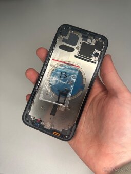 Predám originálne housingy pre iPhone – Stav A / AB / B - 14
