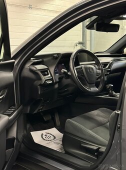 Lexus UX 250h odpočet DPH - 14