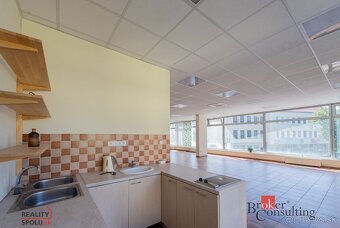 Na predaj Polyfunkčný obchodný priestor Banská Bystrica, CE - 14