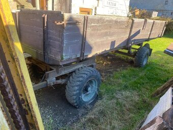 Predam traktor aj s inou technikov. - 14