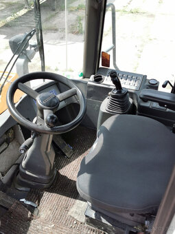 Prodám kolový nakladač LIEBHERR L564 - 14