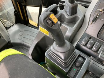 CAT 444 Traktorbáger / Rýpadlo 2021 - 14