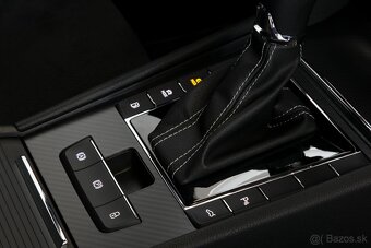 Škoda Superb 1.4TSI iV 160kW DSG Sportline Matrix Tažné DCC - 14