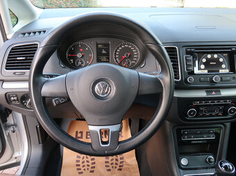 Volkswagen Sharan 2.0 TDI Highline 2012 - 7 miest - - 14