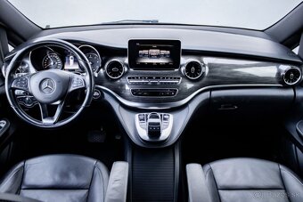 Mercedes Benz V300 V class 300d 4matic AT9 - 14
