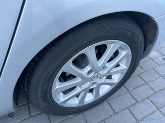 Mazda 3 1.6 Benzín 77kw rok 2009 - 14