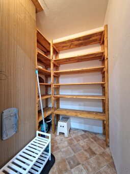PRIESTRANNÝ 4-izbový byt s dvoma balkónmi Prašice - 14