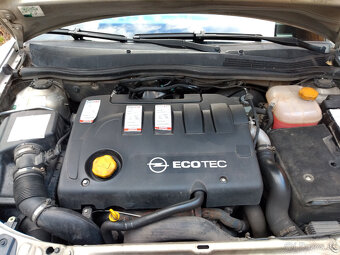 Opel Astra Caravan 1.9 CDTI 88KW 10/2010 - 14