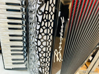 Predám profesionálny akordeón Borsini Wienna 374- 96 basový - 14