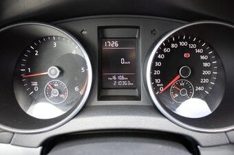 Volkswagen Golf 1.6 TDI z roku 2011 - 14