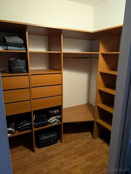 Prenájom bytu s loggiou pri jazere v časti Nové Mesto - 14