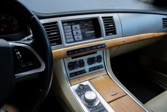 Jaguar XF 2.2D Premium Luxury /aj na splátky/ - 14