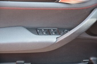 BMW X1 xDrive 18d AT/8 - 14