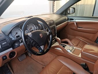 Porsche Cayenne 4.8 (facelift) - 14