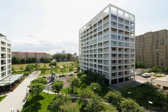 Dizajnový 2-izbový byt s loggiou v projekte Urban Residence - 14
