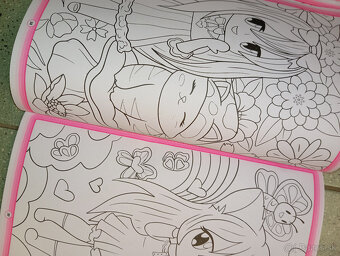 Manga Kawaii color omaľovánka s nálepkami - 14