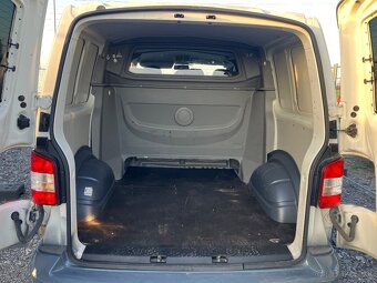 Volkswagen T5 Transporter 2.0TDI, 6 miestne Facelift - 14
