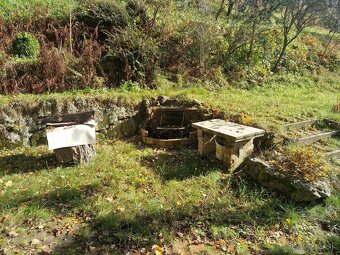 Na predaj zrubová chata so záhradou 1633 m2 v obci Bartošová - 14