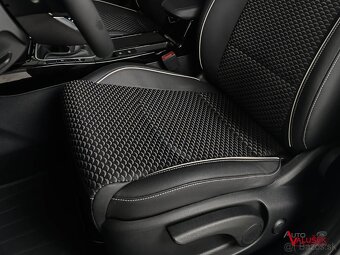 Kia XCEED 1,5 T-GDI M6 GOLD - 14